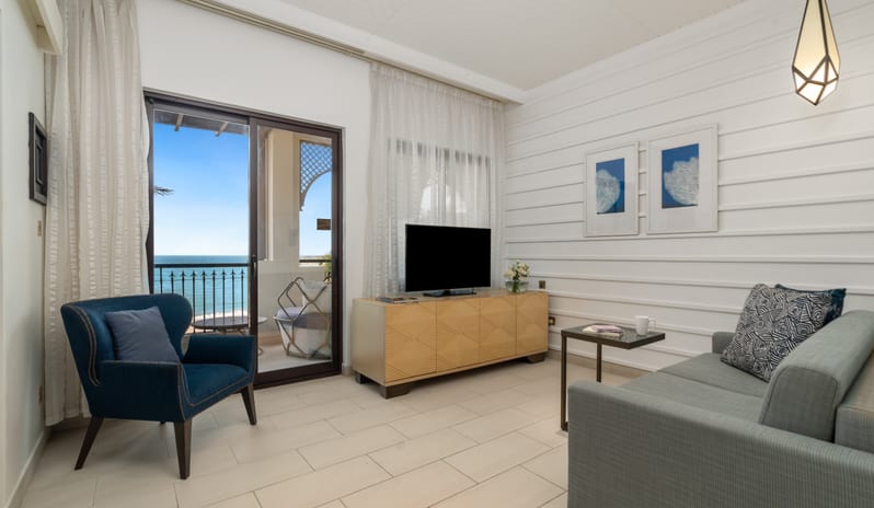 One Bedroom Premium Suite Beach Front(2)